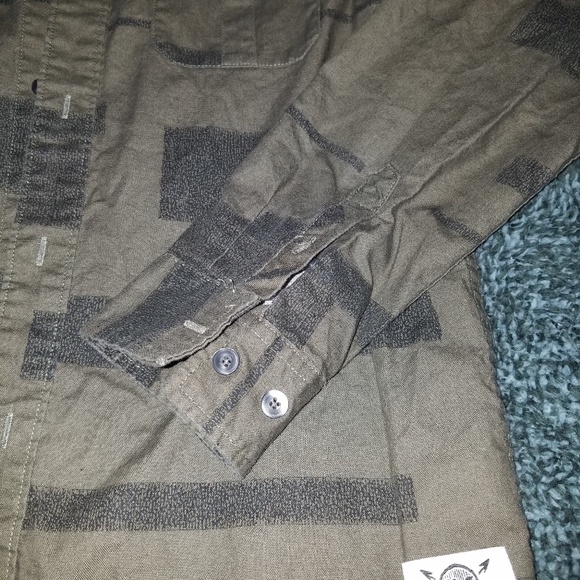 Boys Shaun White button down long sleeve shirt - Picture 2 of 3